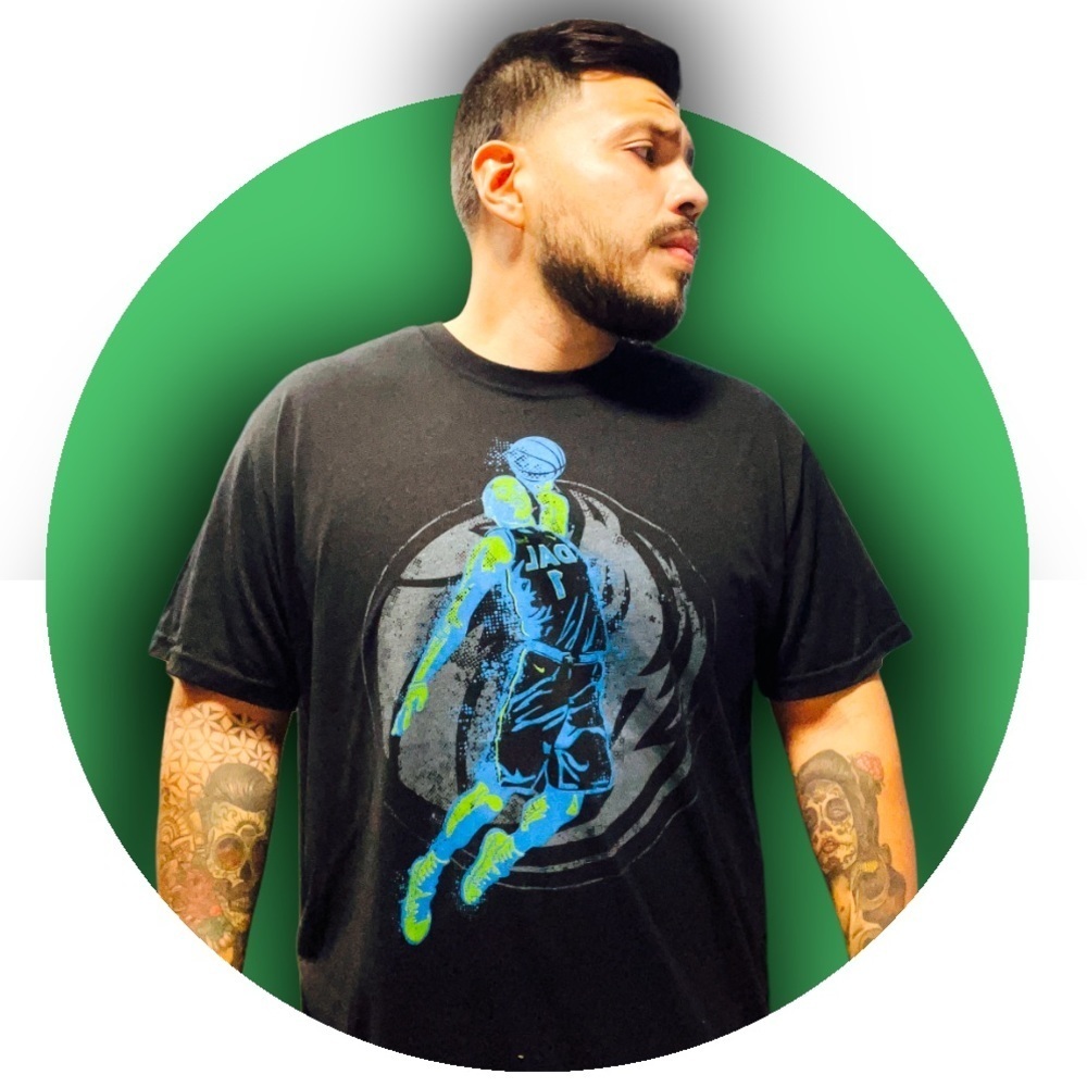 Dallas Maverick Vintage NWOT Special Edition Tee 2018
